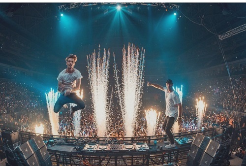 the chainsmokers & coldplay